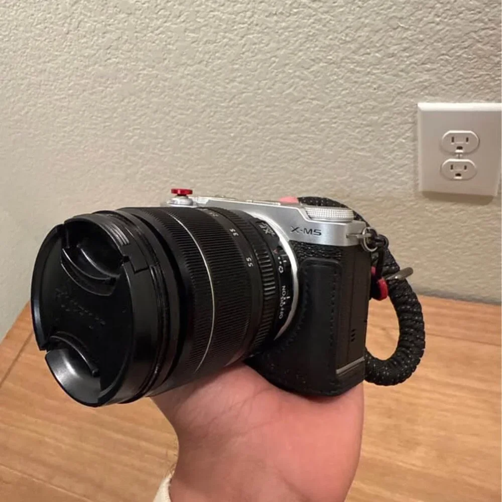 FujiFilm XM-5 Bundle + XF 18-55mm f/2.8-4 + Sigma 30mm lens